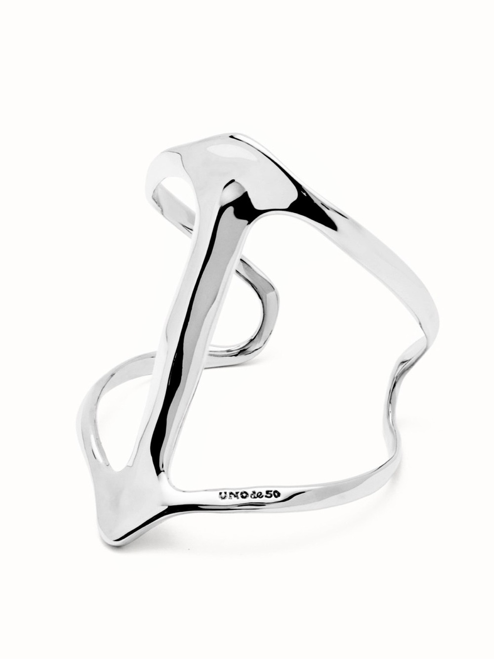 UNO de 50 Silver Manta Ray Open Cuff